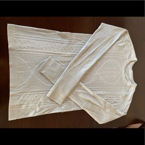 Lululemon grey long sleeve shirt/top